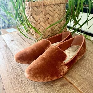 Birdies Orange/Copper Velvet Starling Slip on Loafers. Size 9.5